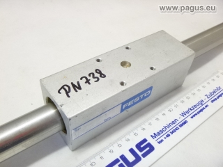 FESTO Pneumatischer Linearantrieb