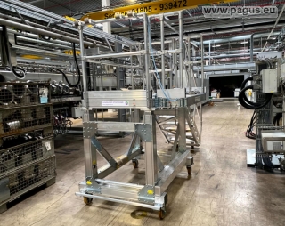 Günzburger Steigtechnik Plattformtreppe