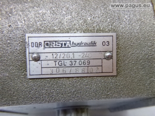 ORSTA Doppelhydraulikpumpe