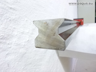 SCHNEEBERGER Linearführungswagen mit Schiene