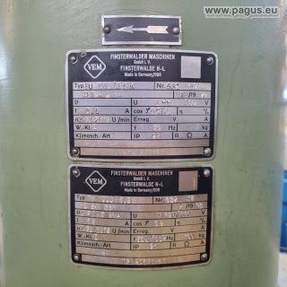 VEB Zentrierschleifmaschine