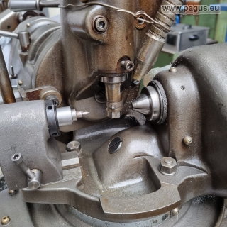 Mikron Zahnradfräsmaschine