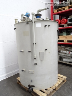 FRANK PLASTIC Rundbehälter mit Rührwerk