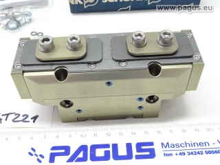 SCHUNK universal gripper