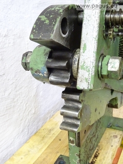 NOSSENER MASCHINENBAU Profilstahlschere