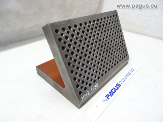 PAGUS clamping angle