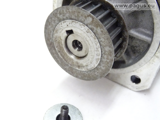 AMK Servomotor mit Bremse