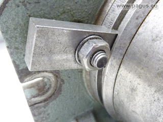 PAGUS Rundtisch, mit Vierbackenfutter