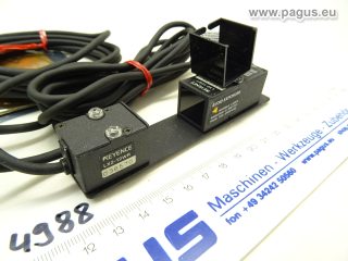 KEYENCE Kompakter Laser-Lichtschrankensensor