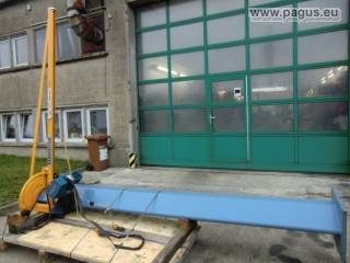 DEMAG Säulenschwenkkran mit Laufkatze 80 kg