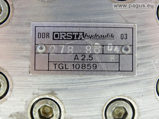 ORSTA Doppelhydraulikpumpe