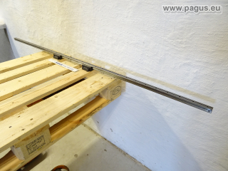 THK Linearführungswagen mit Linearführungsschiene