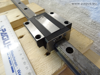 THK Linearführungswagen mit Linearführungsschiene