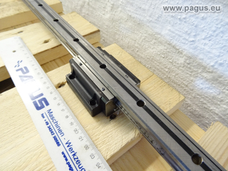 THK Linearführungswagen mit Linearführungsschiene