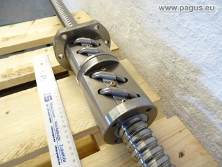 NSK Kugelgewindespindel mit Mutter