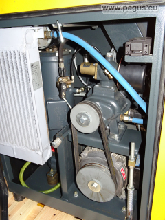 KAESER Schraubenkompressor mit Kältetrockner