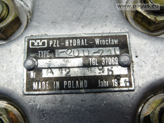 PZL-HYDRAL Hydraulikpumpe mit Zwischenflansch