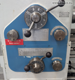 VEB Leit- und Zugspindeldrehmaschine