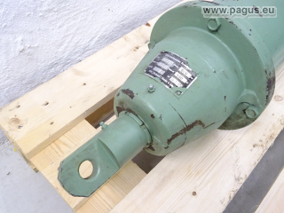 Mechanics Taucha electromechanical adjustment device