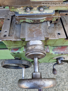 Leit- und Zugspindeldrehmaschine 2000 mm