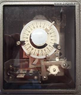 UHRENWERK GLASHÜTTE Schaltuhr