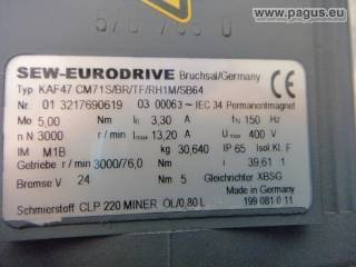 SEW Servomotor mit Getriebe und Bremse