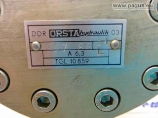 ORSTA Dreifachhydraulikpumpe