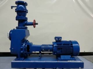 KSB selbstansaugende Blockpumpe