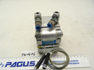 Kurzhubzylinder Hub 10 mm ADVU-63-10-PA-S2