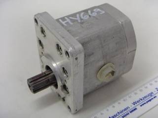 ORSTA Hydraulikpumpe